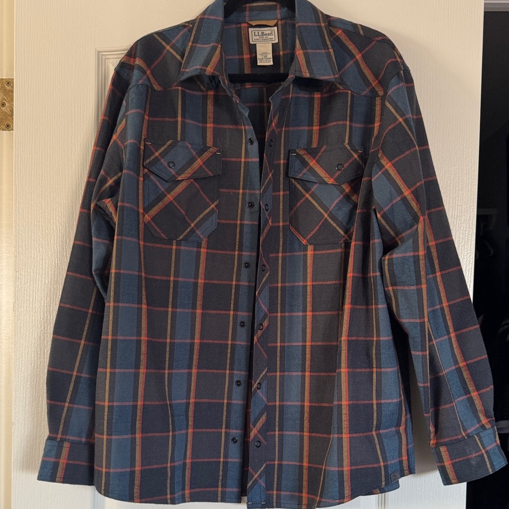 L.L.Bean Men’s Plaid Flannel Shirt – Size Large Regular